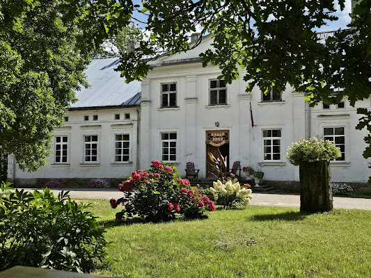Bakūzes Muiža