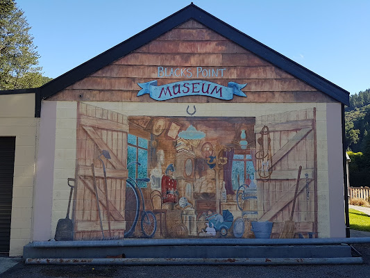 Blacks Point Museum