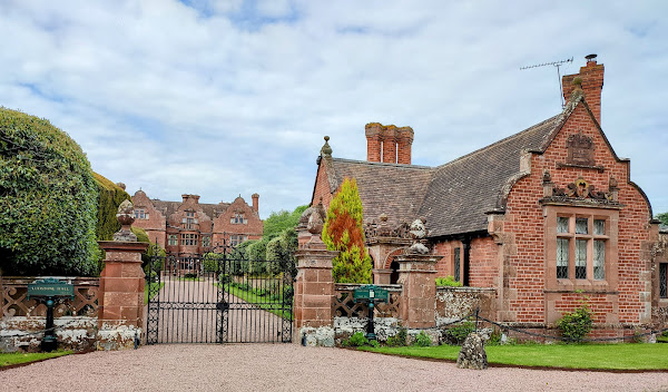 Ludstone Hall