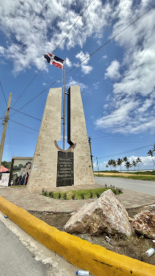 Monumento A Maria Trinidad sanchez