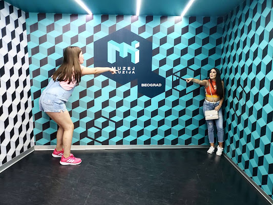 Museum of Illusions