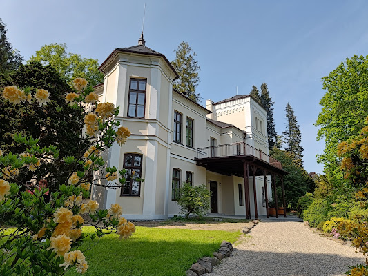 NovĂ˝ DvĹŻr Arboretum
