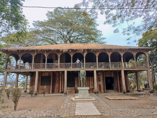 Olmedo House