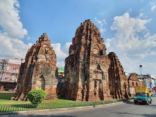 Prang Khaek