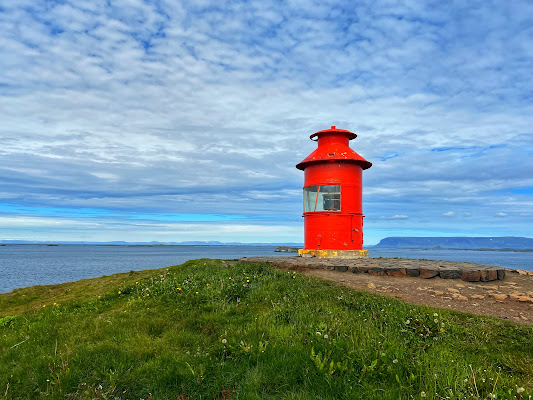 SĂșgandisey Island Light Beacon