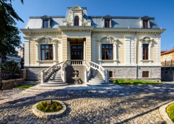 The "Avramide" Collections House