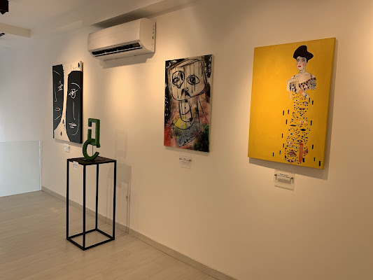 WALLS House of Art
